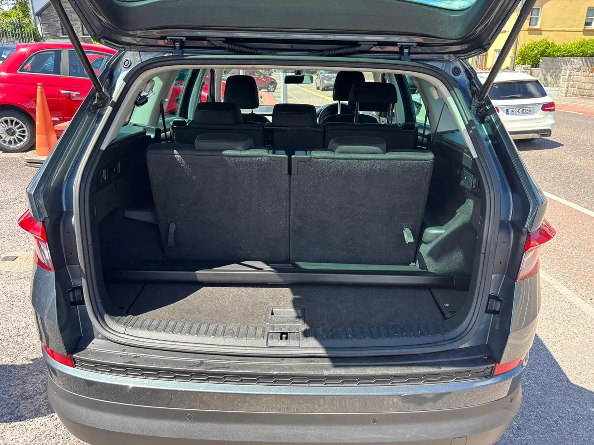 Skoda Kodiaq  AUTOMATIC  7  SEATER  LOW  MILEAGE - Image 6