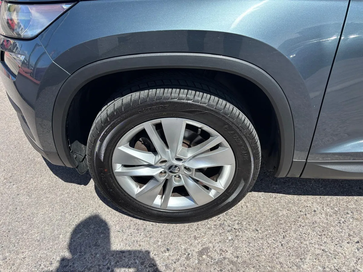 Skoda Kodiaq  AUTOMATIC  7  SEATER  LOW  MILEAGE - Image 3