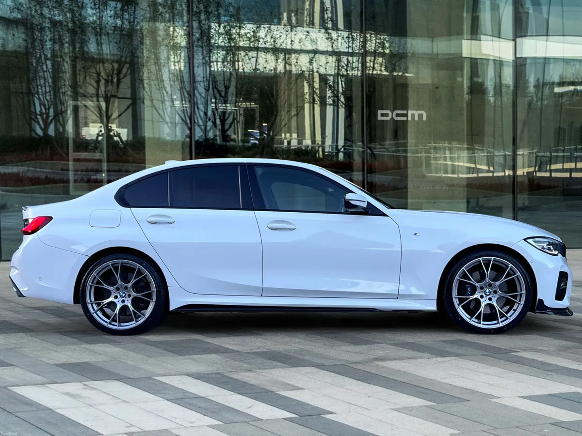 BMW 330e G20 M Sport iPerformance - Image 5
