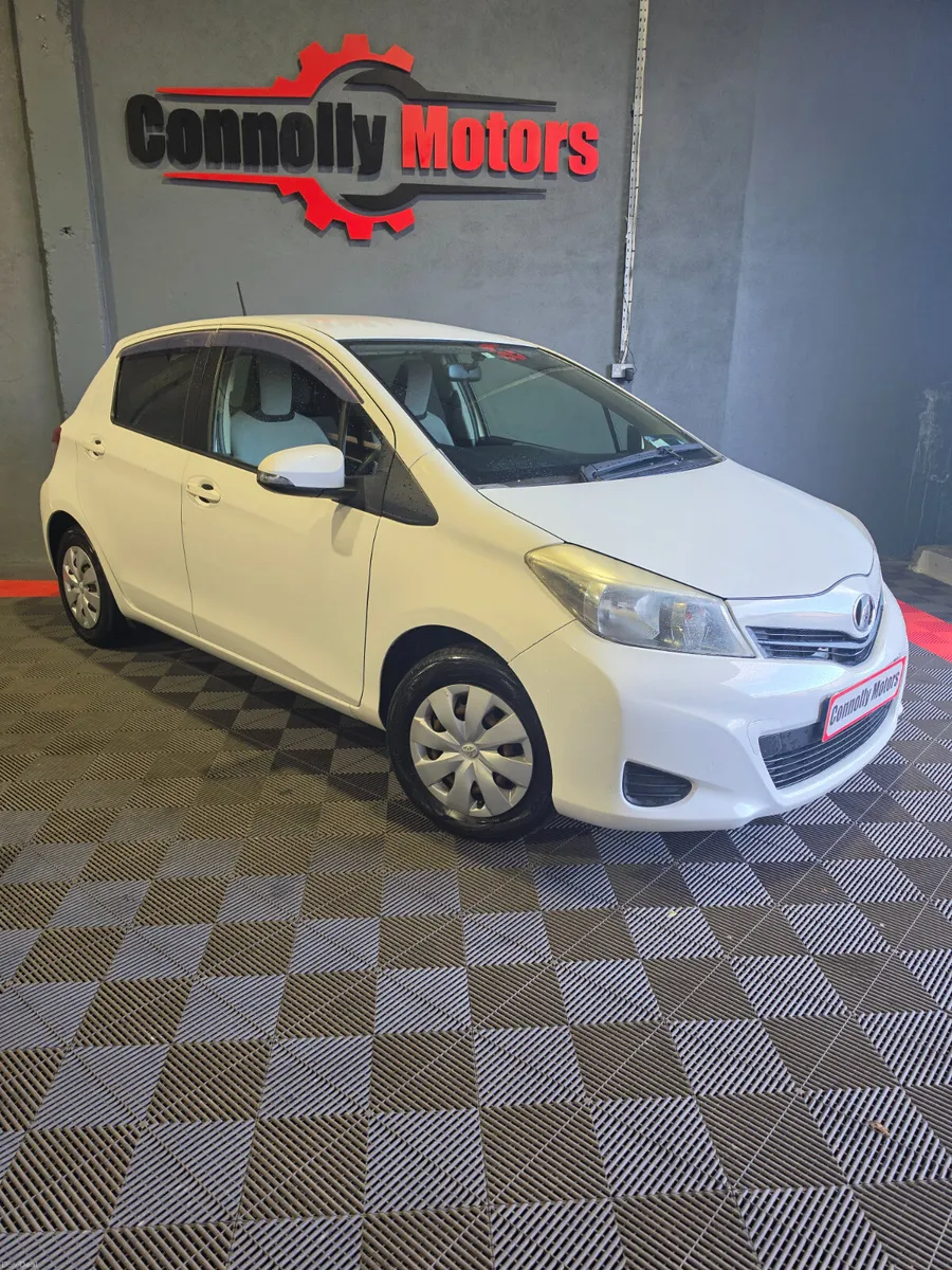 Toyota Vitz 2012 Automatic - Image 4