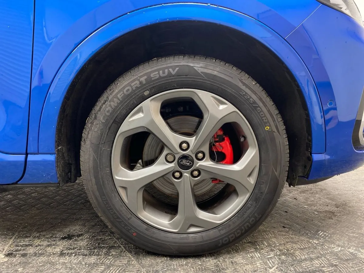 Ford Kuga 225PS PHEV ST-Line X Auto - Image 6