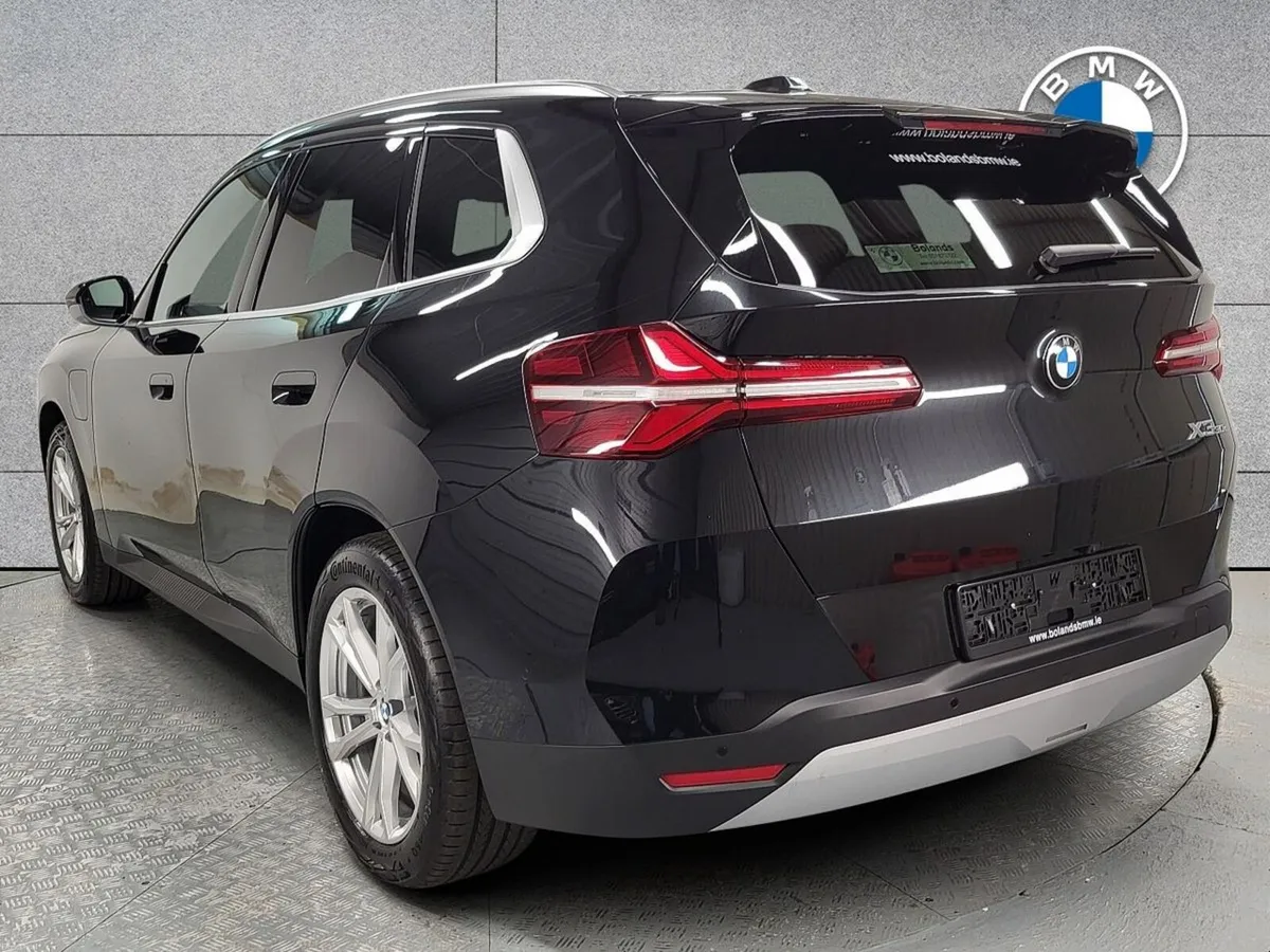 BMW X3 30e - Image 2