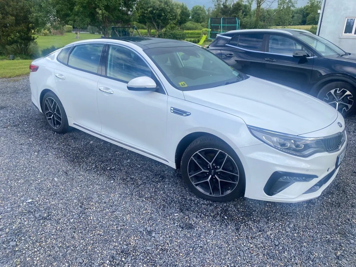 Kia Optima 2019 - Image 2