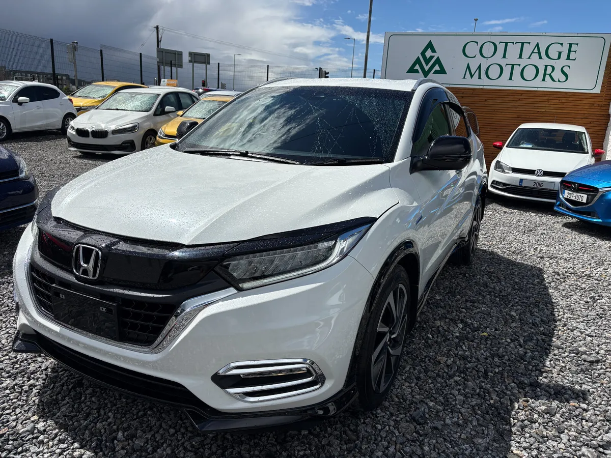 VEZEL 1.5 HYBRID AUTO RS - Image 2