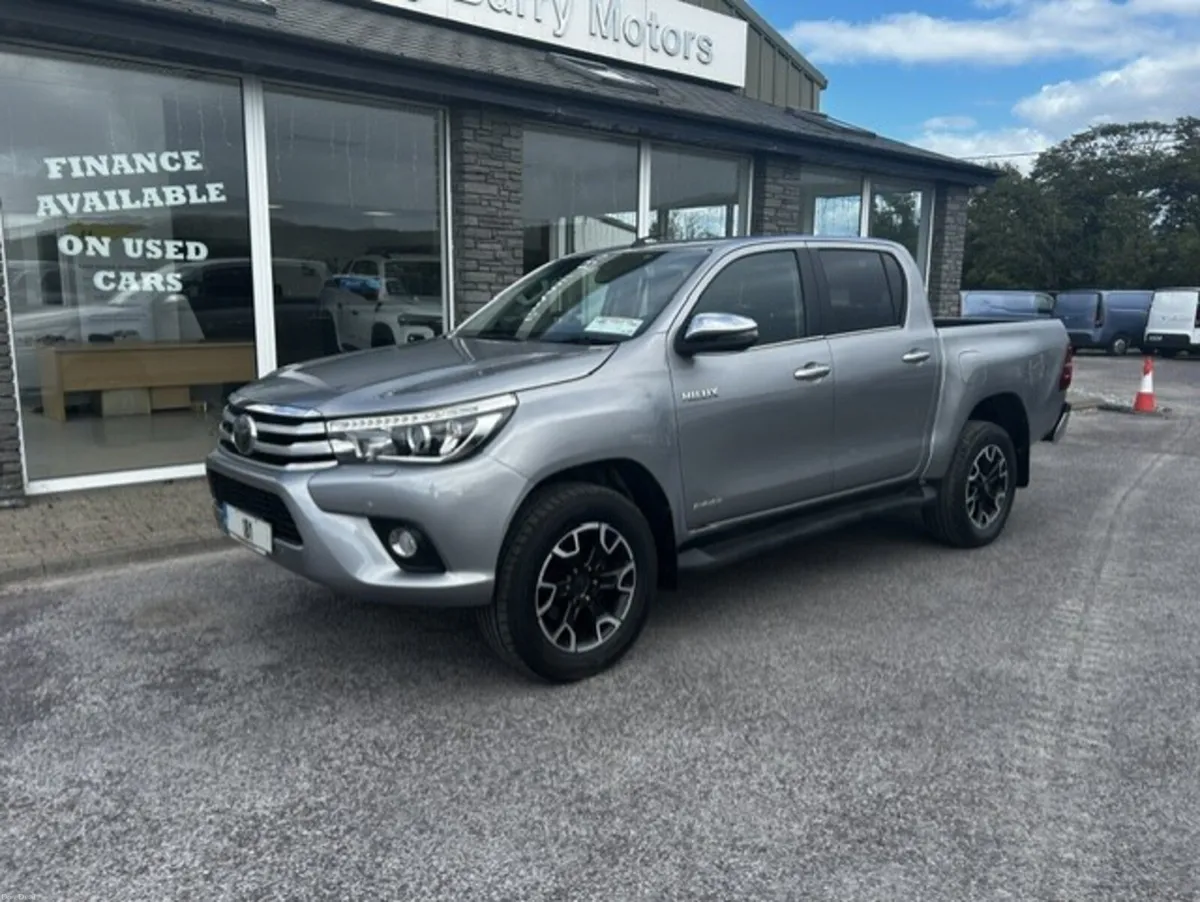 2018 Toyota Hilux - Image 3