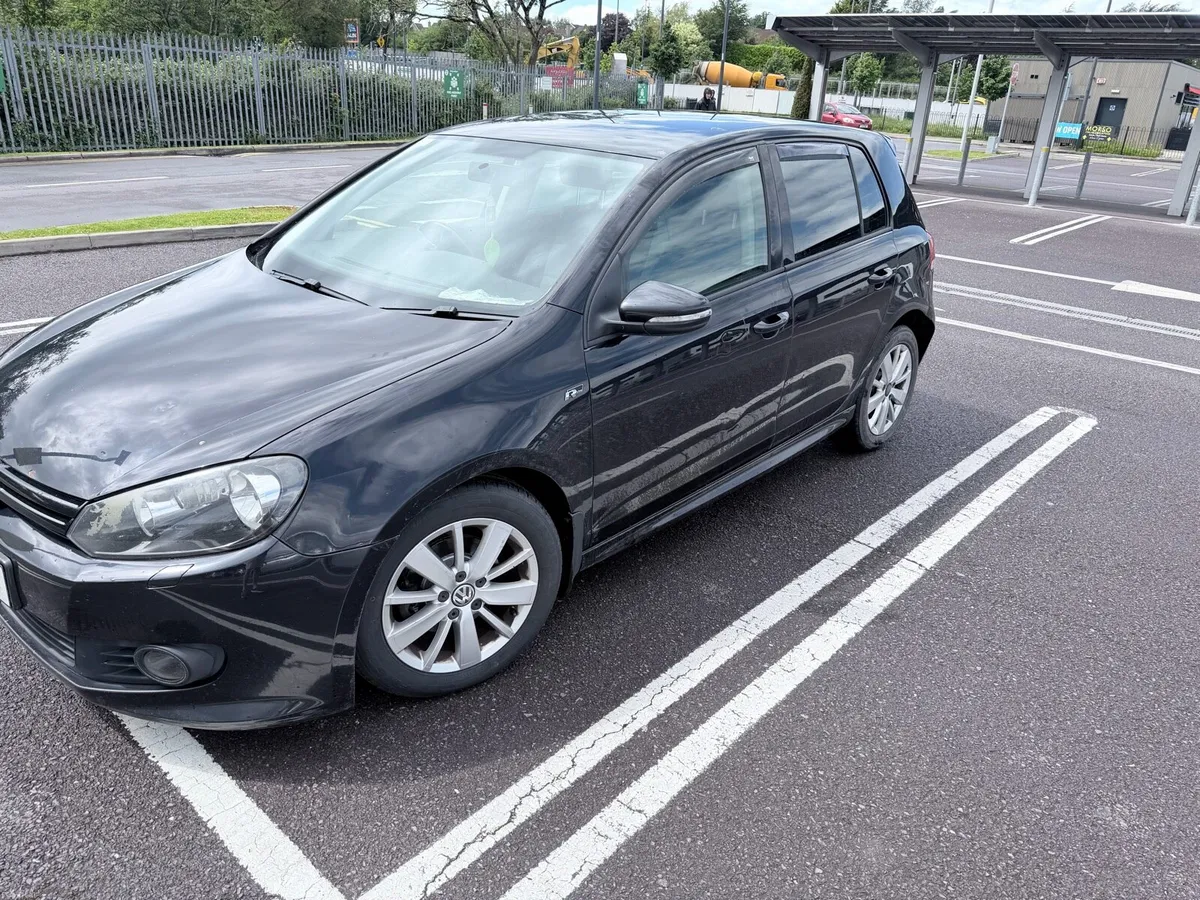 2012 Volkswagen Golf - Image 4