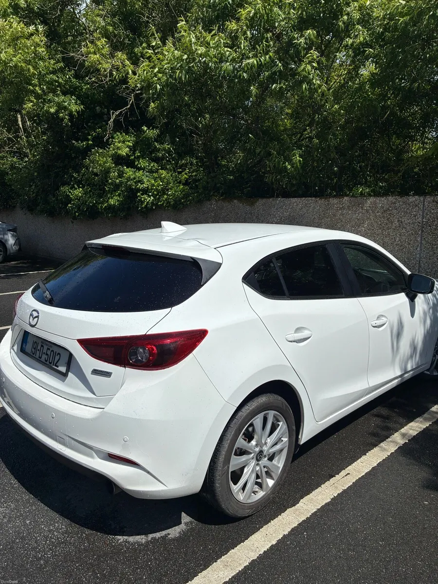Mazda 3 - Image 4