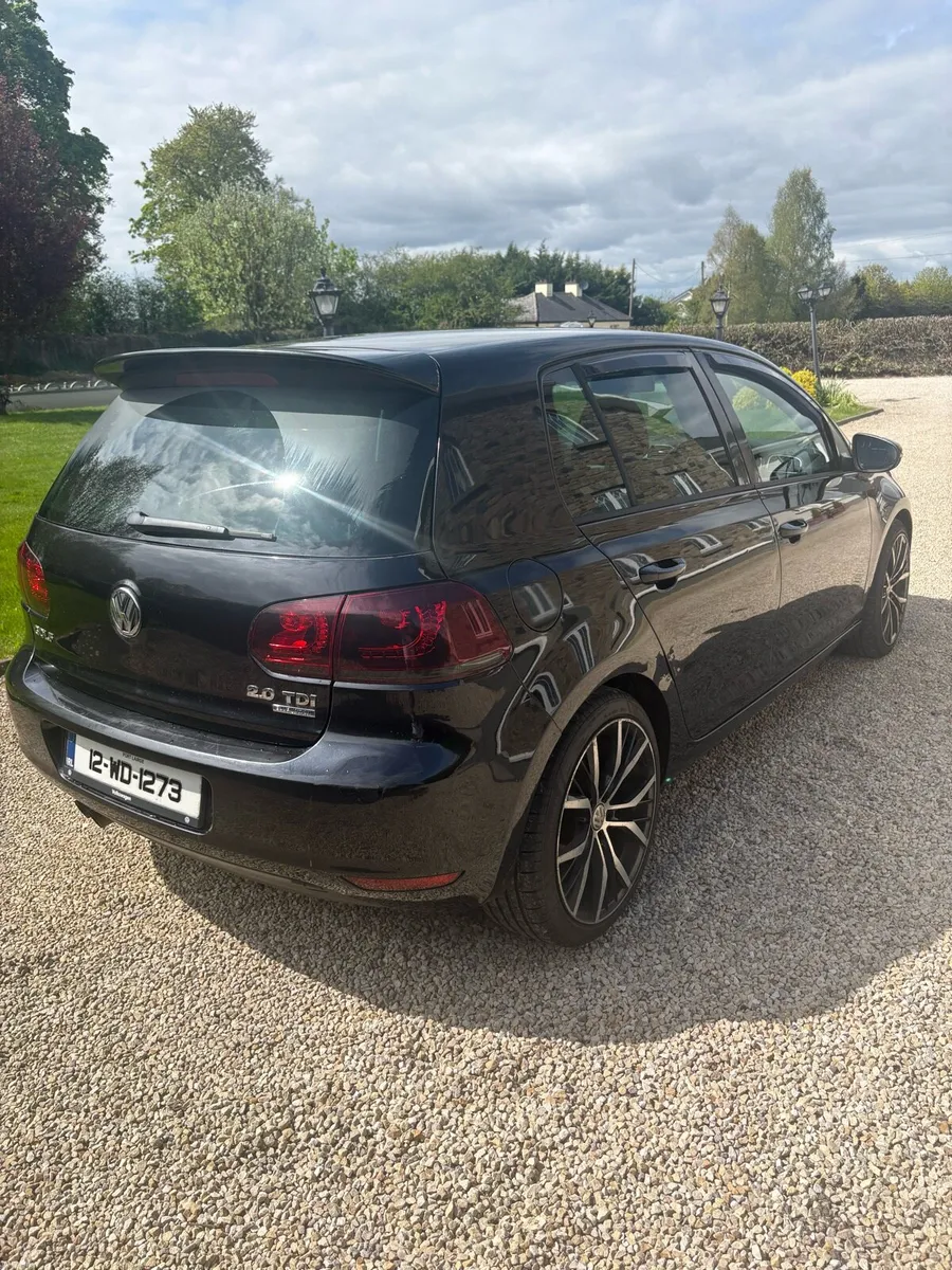 2012 Volkswagen Golf - Image 4