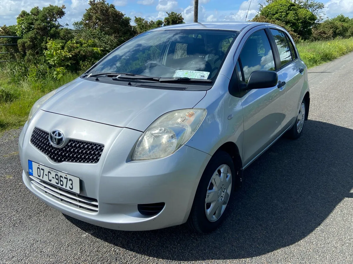 Toyota Yaris 1.0L 2007 - Image 2