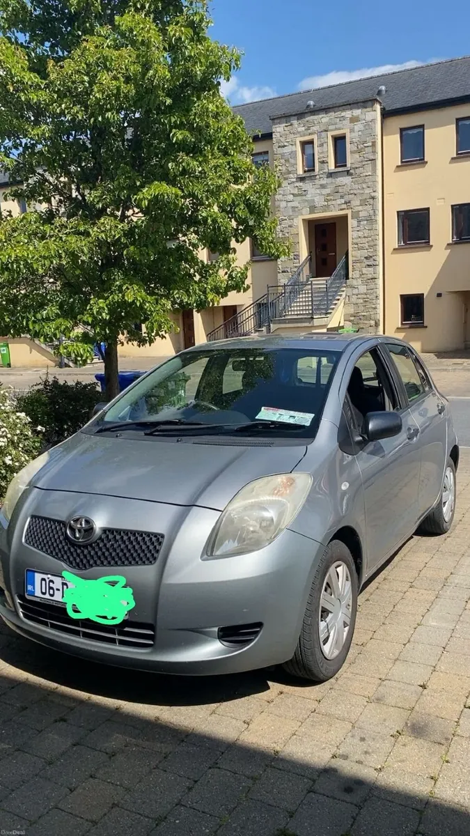 Toyota Yaris 2006 - Image 4