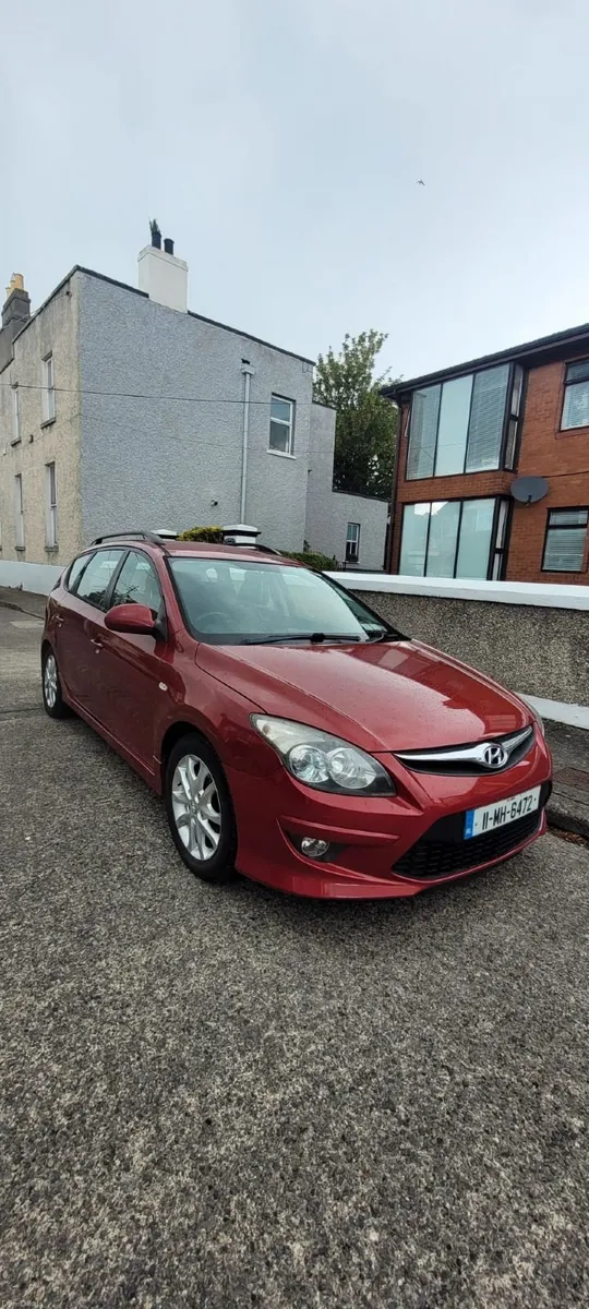 Hyundai i30 2011 - Image 1
