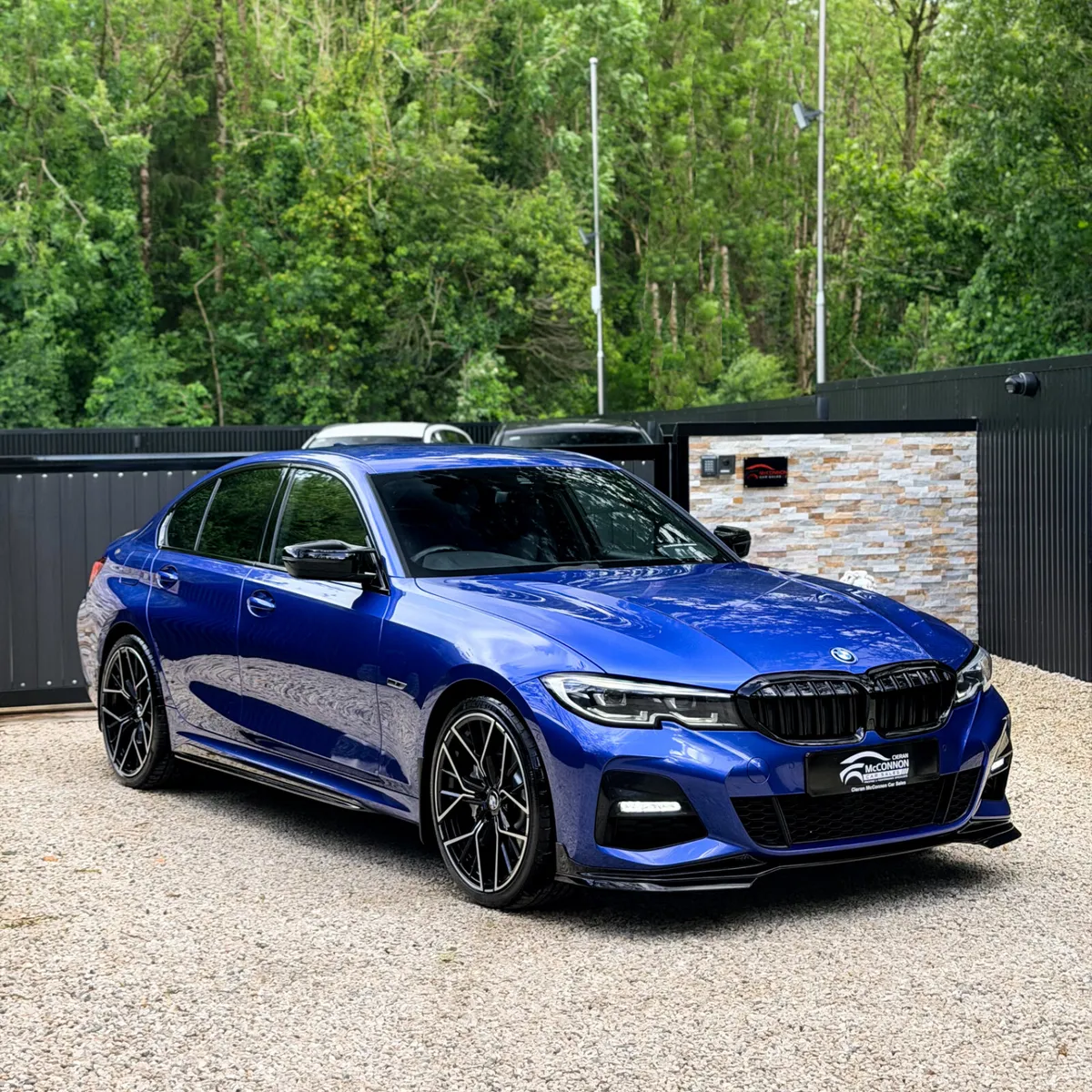 2022 (221) BMW 330e M Sport *BATTERY HEALTH CHECK* - Image 1