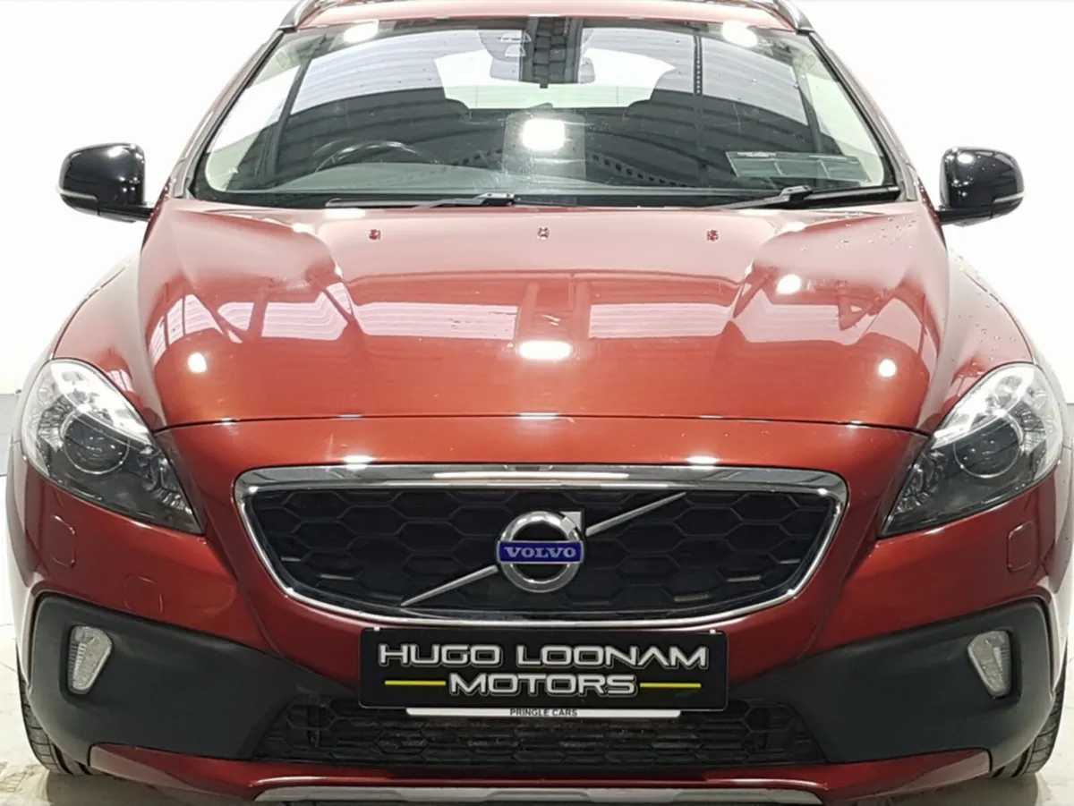 Volvo V40 2.0 D2 CROSSCOUNTRY LUXURY 12 40 SERIES - Image 3