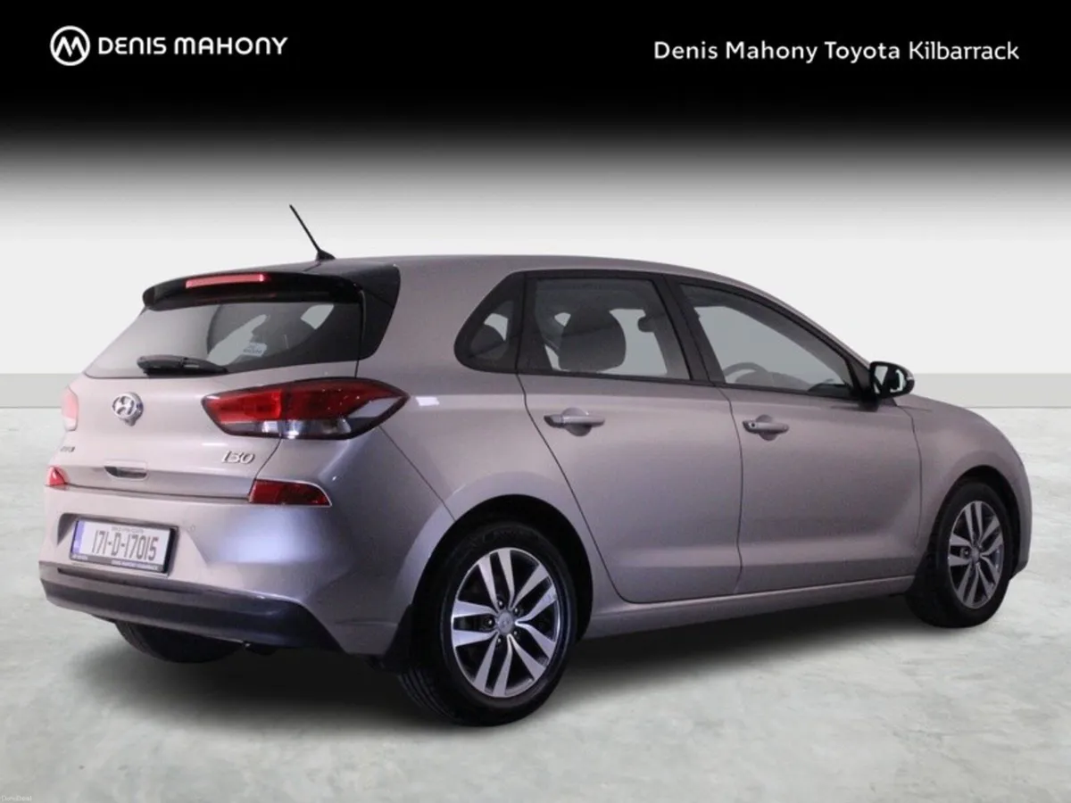 Hyundai i30 DELUXE 5DR - Image 2