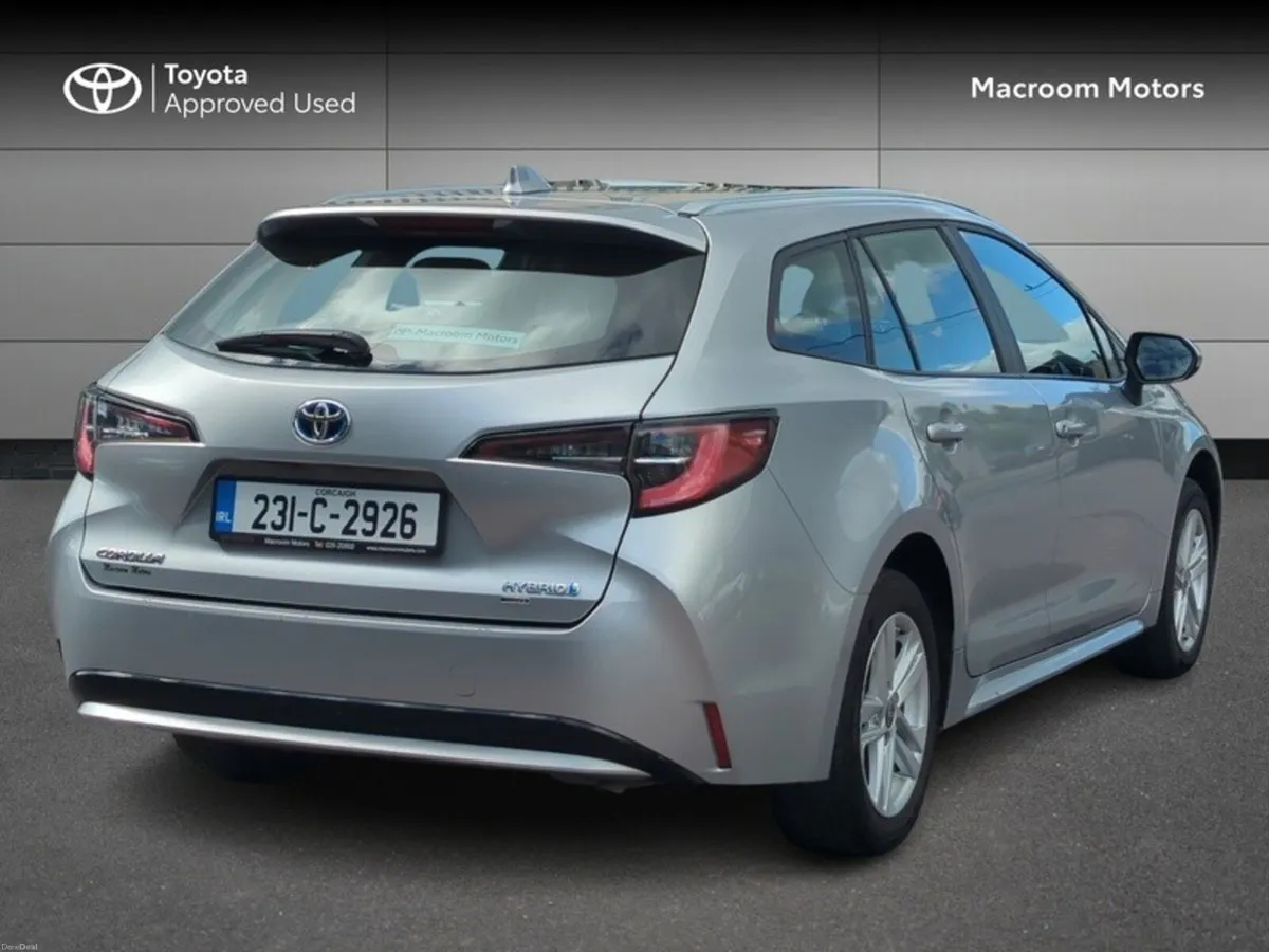 Toyota Corolla COROLLA HYBRID TOURING SPORT H/B - Image 2