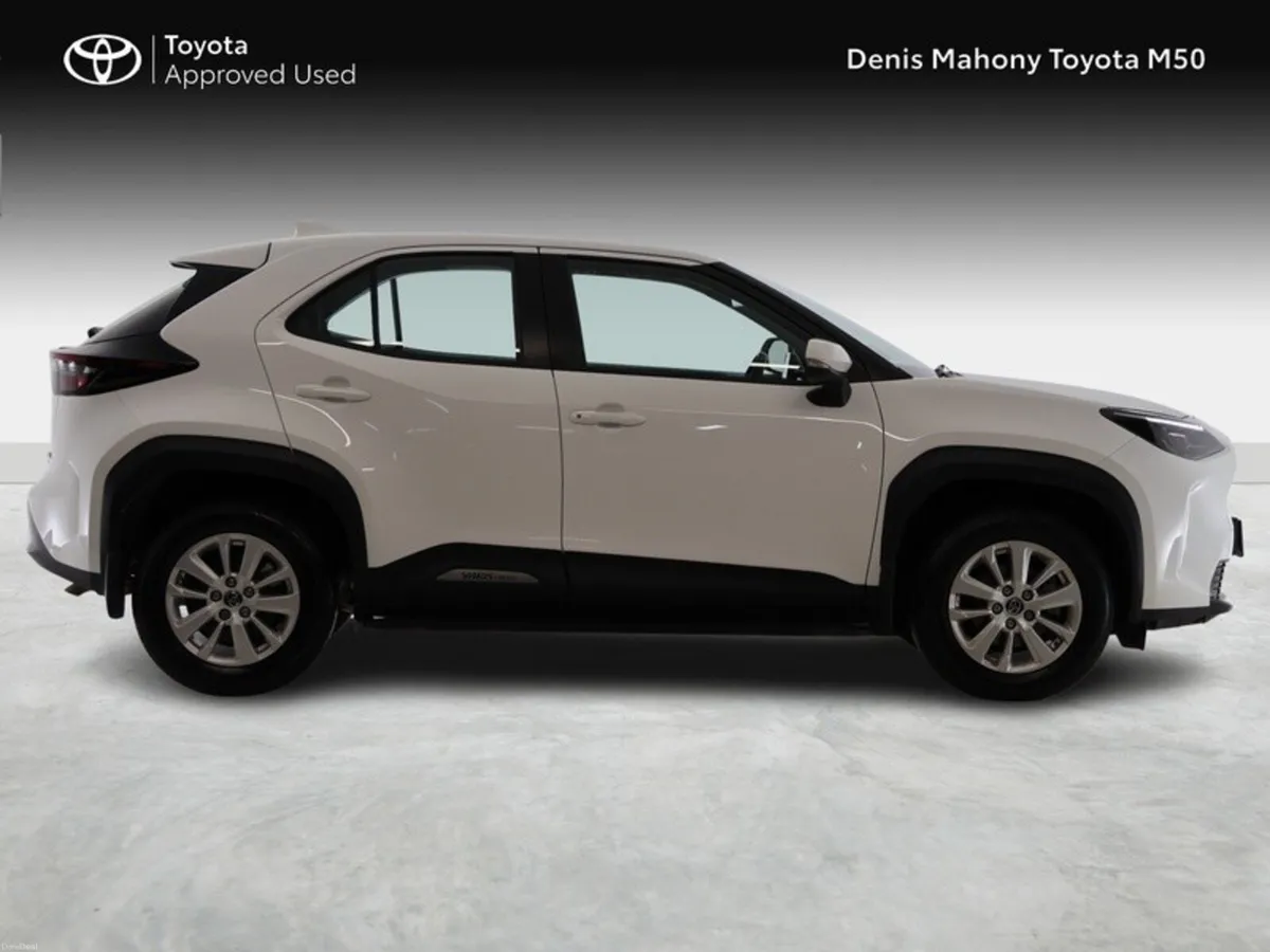 Toyota Yaris Cross Luna Hybrid - Image 3
