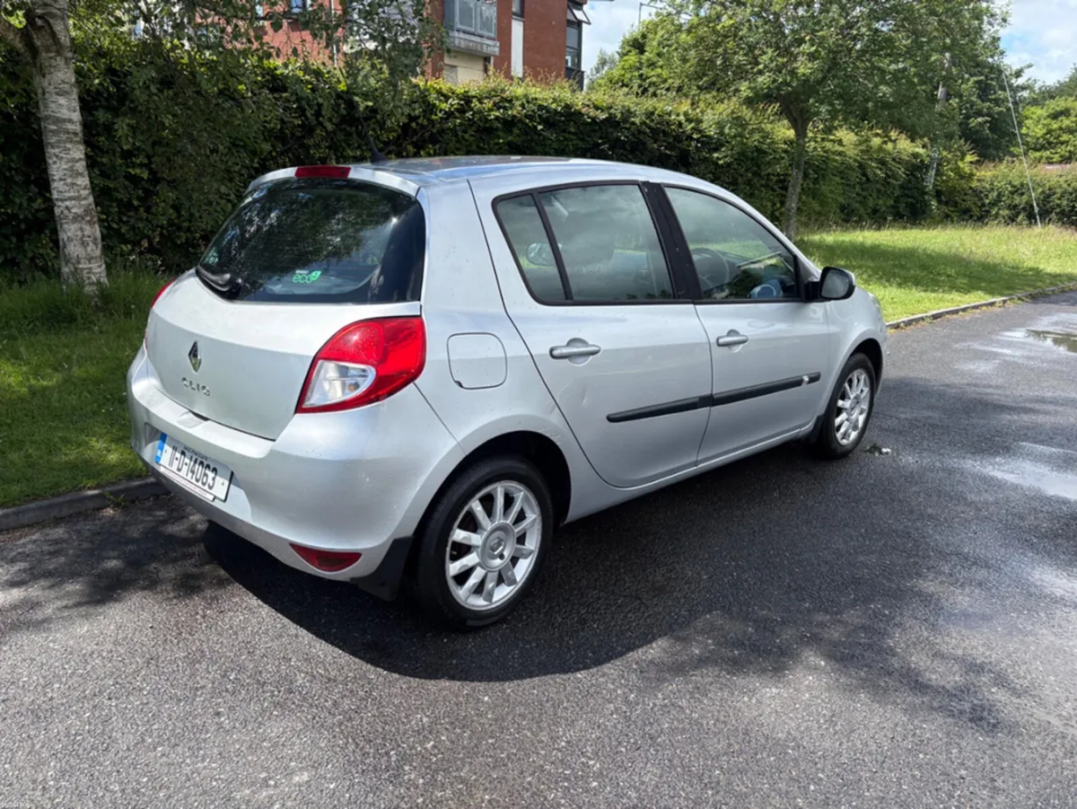 Renault Clio 3 1.2 16V ROYALE 3DR 5DR - Image 2