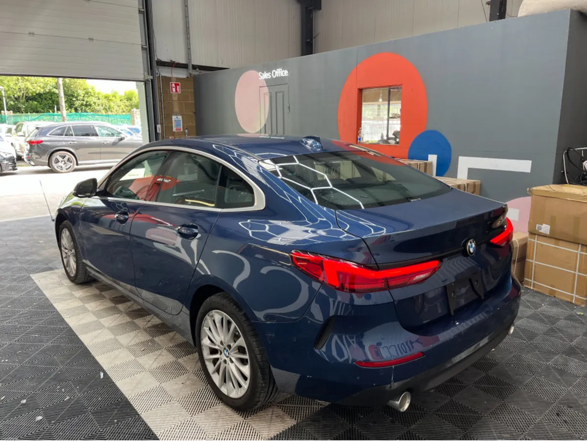 BMW 2-Series 2022 BMW 218D PLAY EDITION 2.0 AUTOMA - Image 4