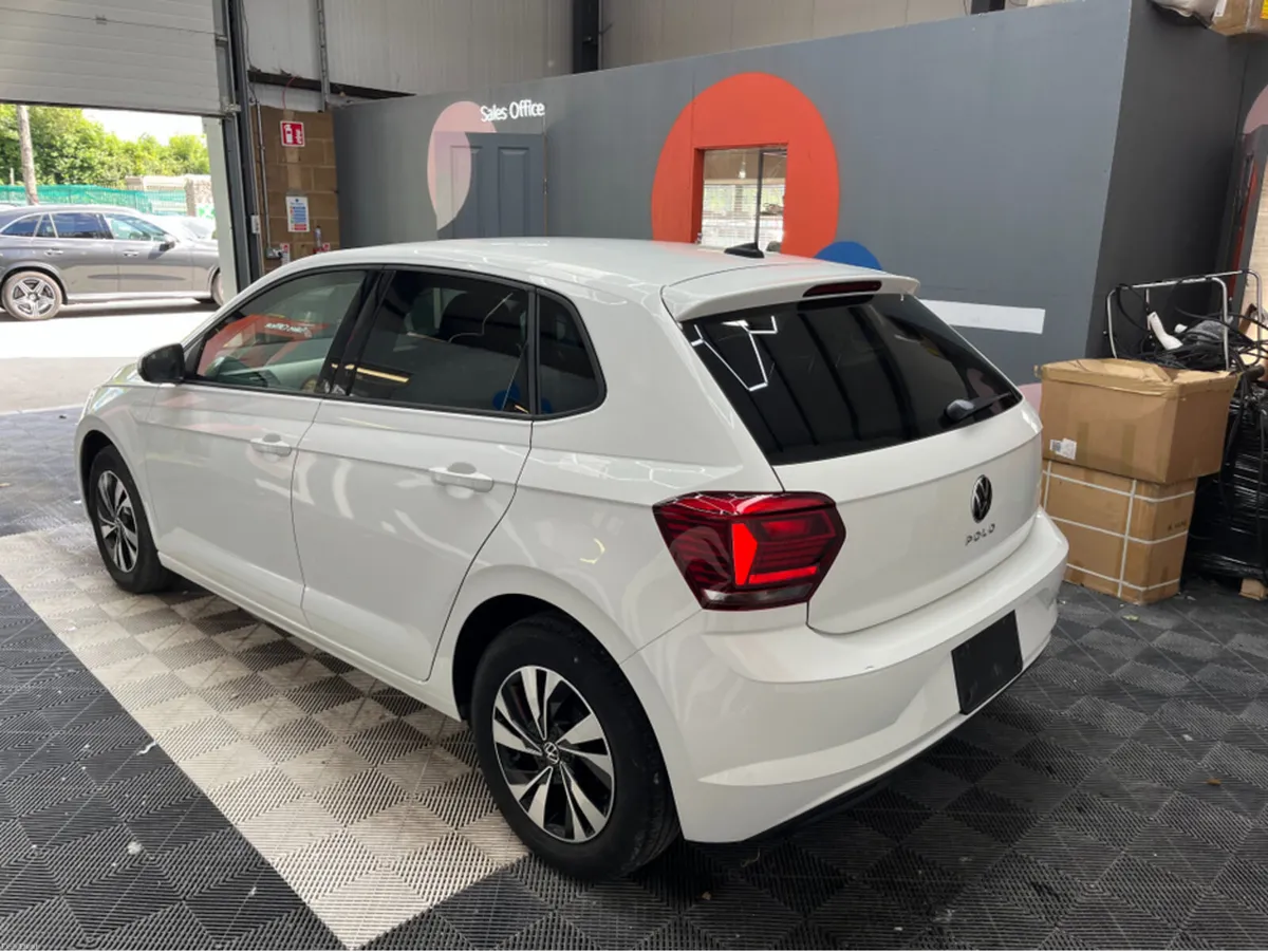 Volkswagen Polo 2021 VOLKSWAGEN POLO TSI COMFORT L - Image 4