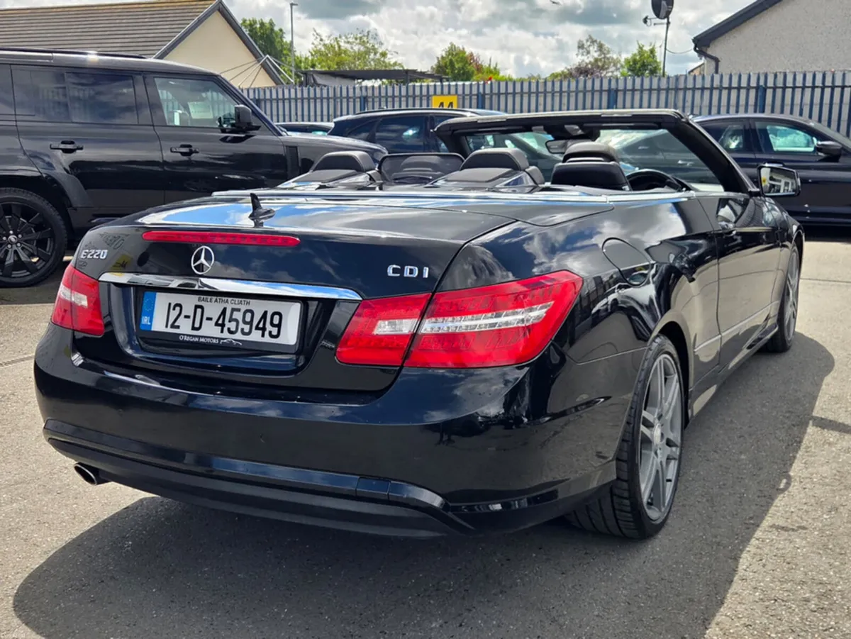 Mercedes-Benz E-Class E220 CDI  AMG LINE CONVERTIB - Image 4