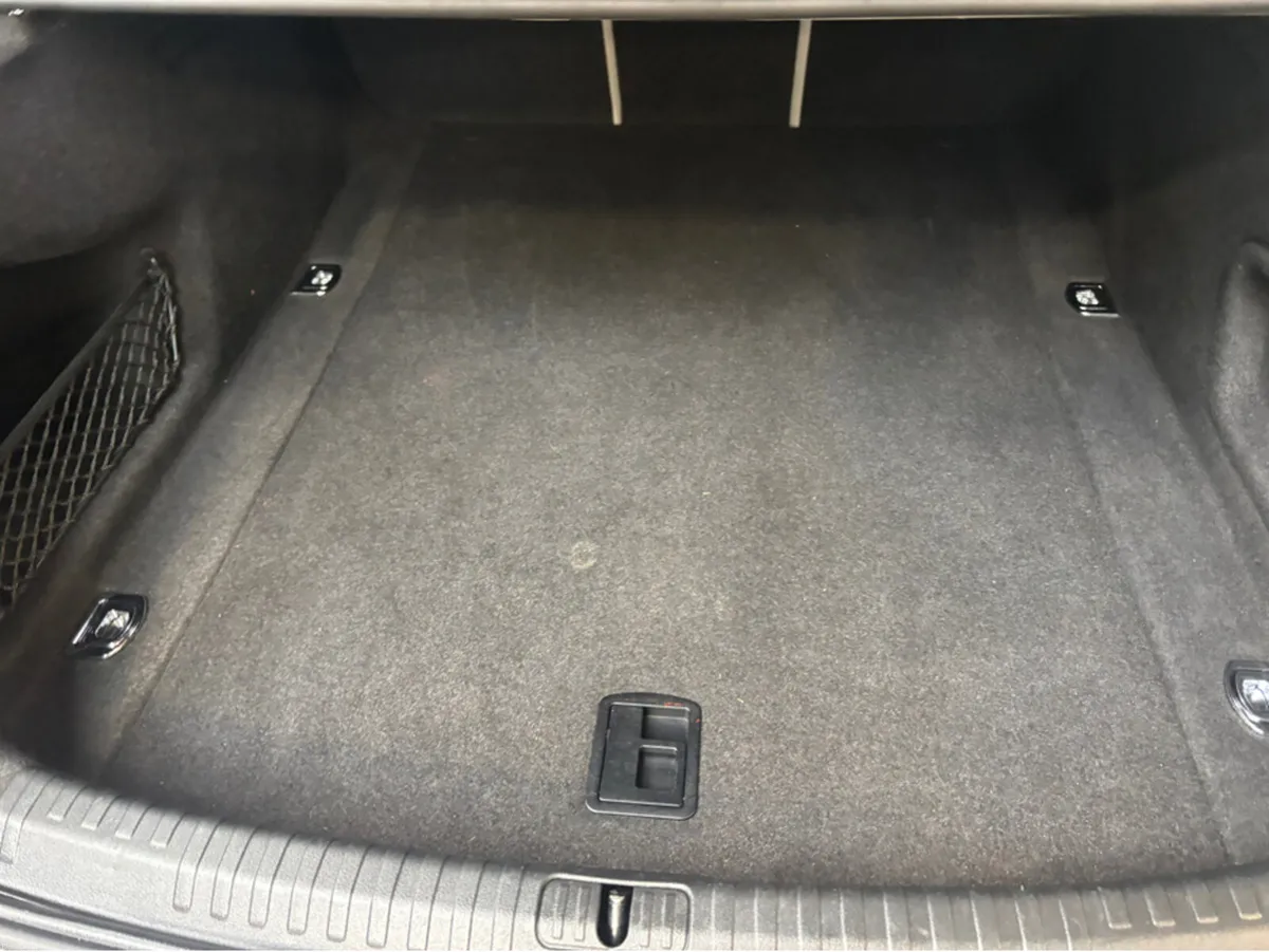 Audi A6 LIMOUSINE 40 TDI SE 5DR AUTO - Image 2