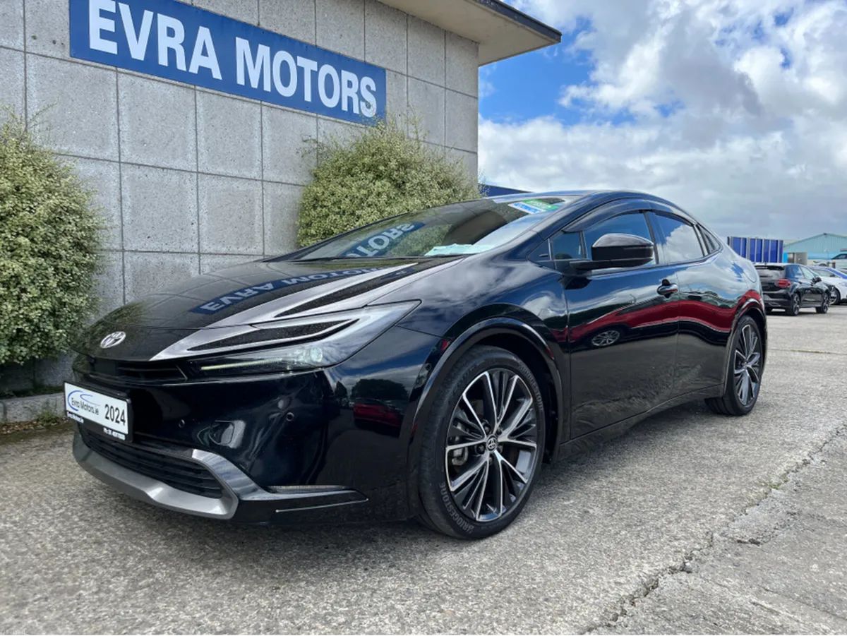 Toyota Prius Z HYBRID 2.0 PETROL //HIGH SPEC//FULL - Image 5