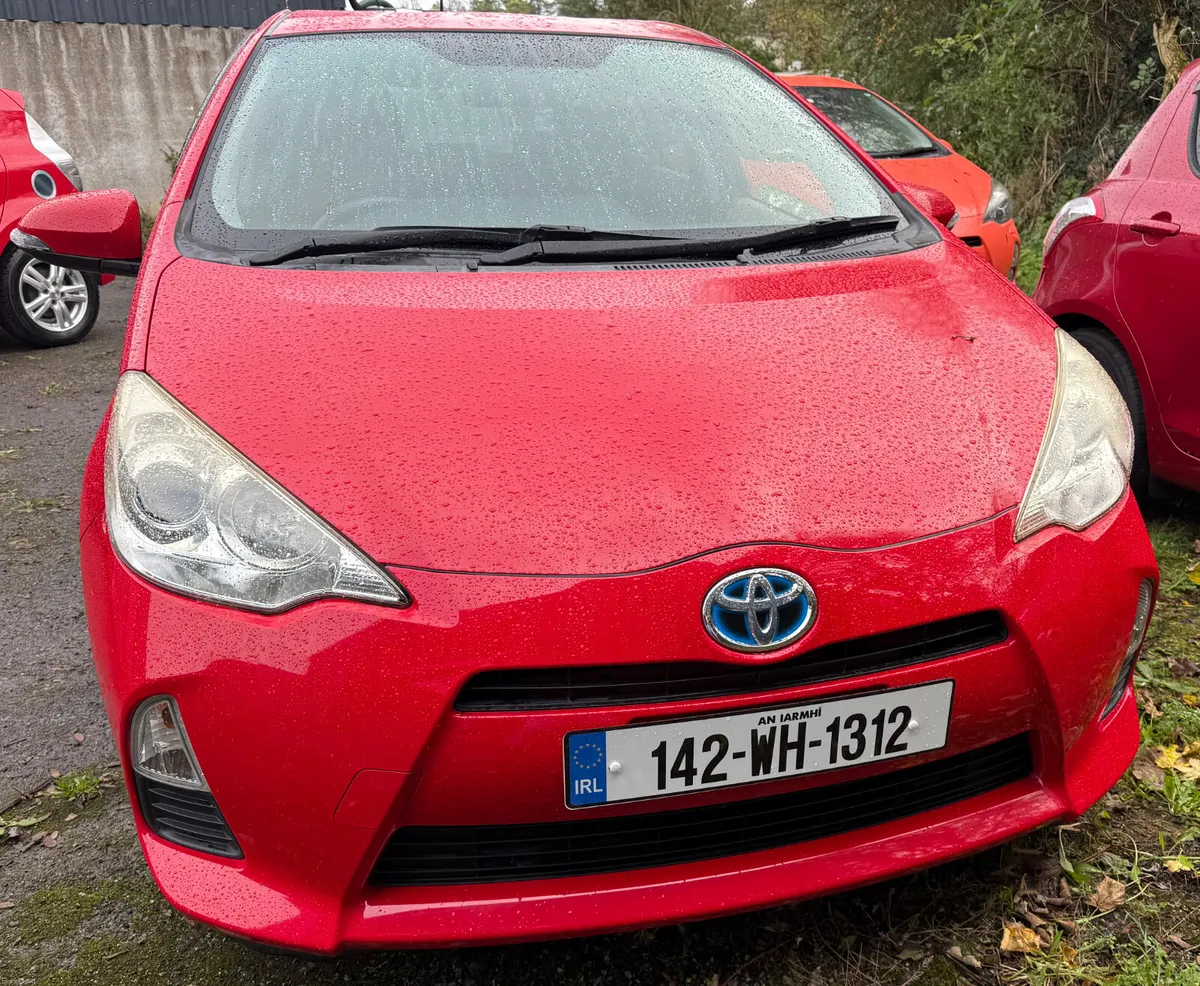 Toyota Aqua 2014/ automatic/ push start - Image 1