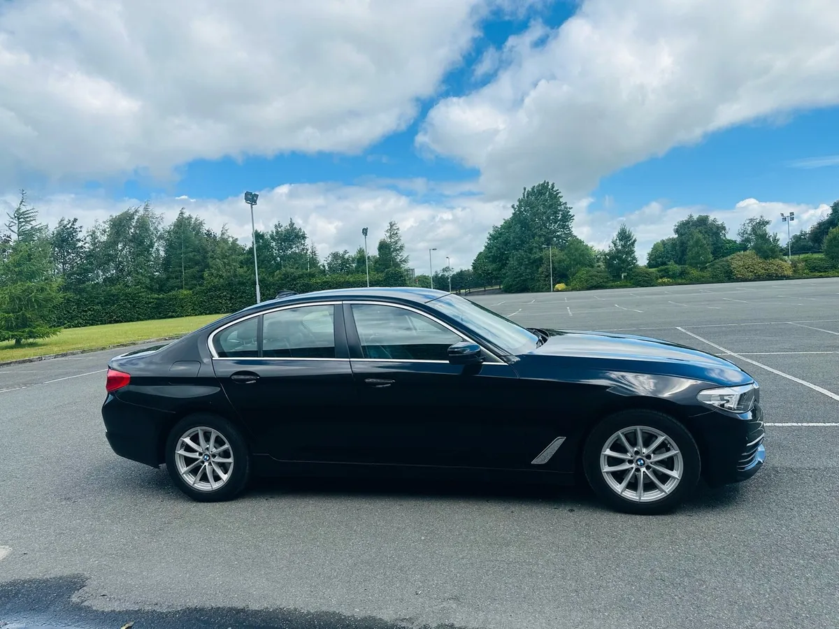Car - Image 2