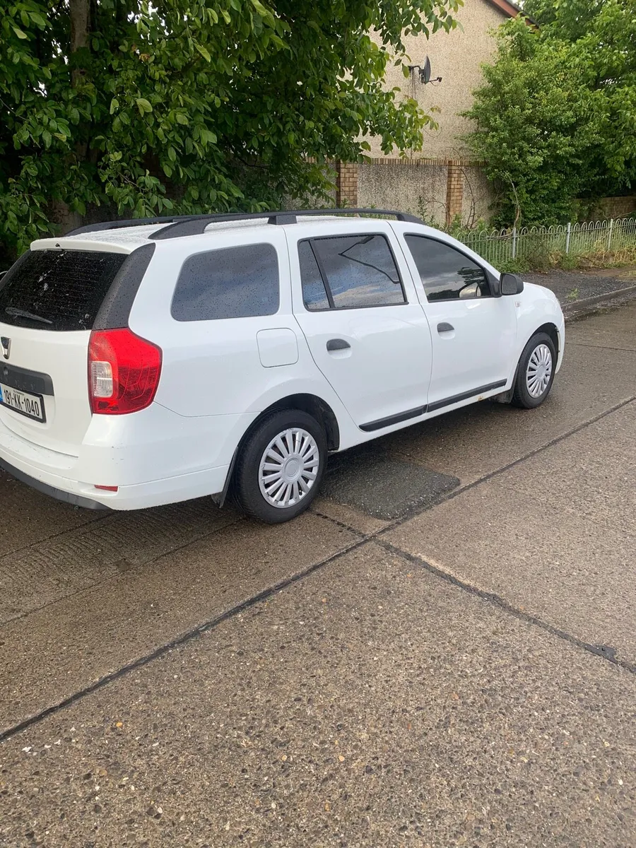 191 Dacia Logan €4000 - Image 2