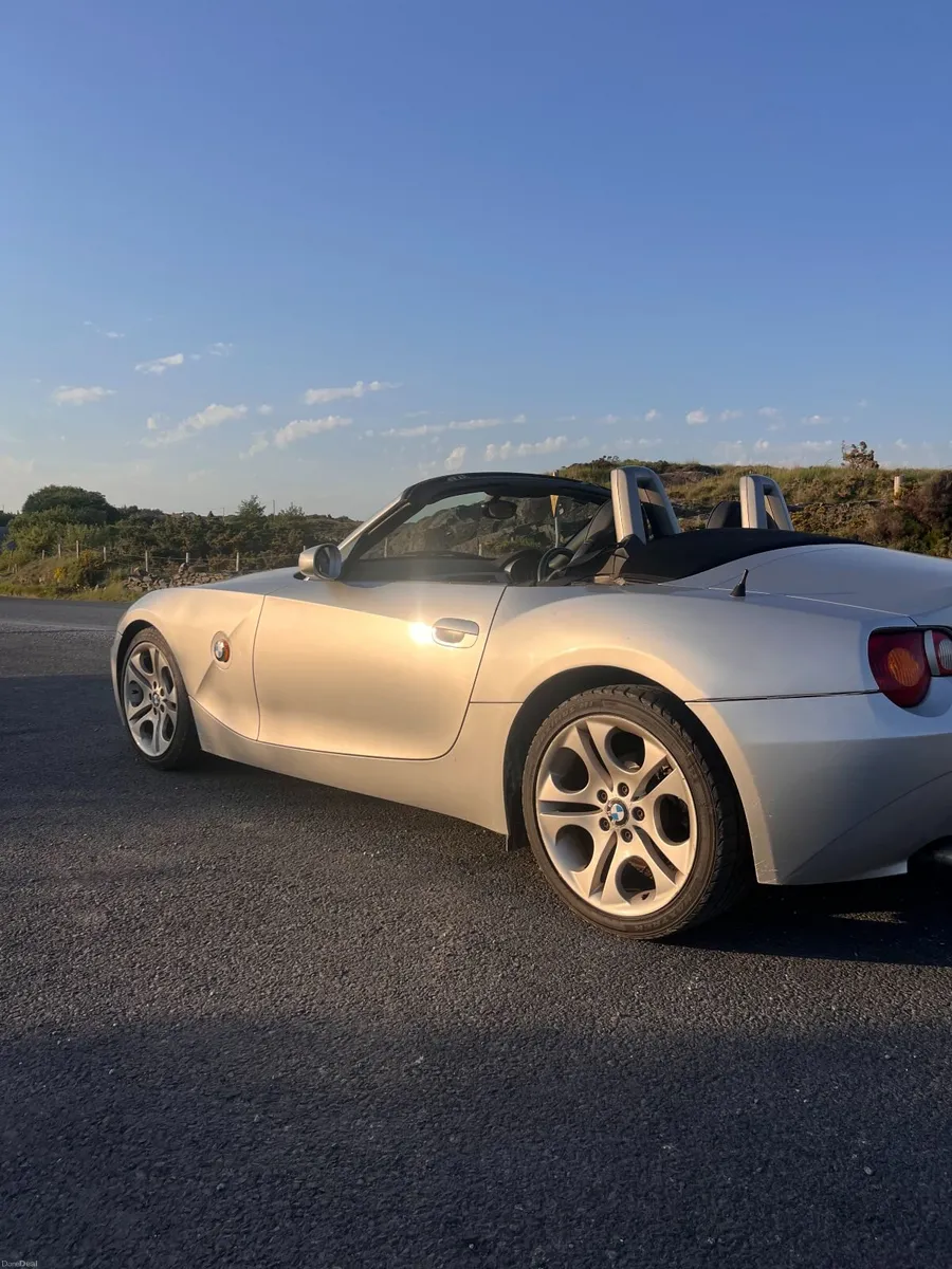 BMW Z4 2006 - Image 1