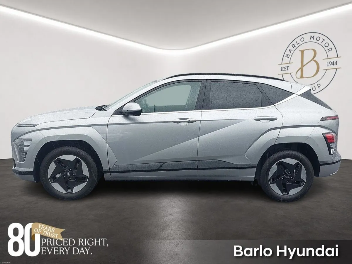 Hyundai KONA EV Platinum 65KW **Order For 262** - Image 5