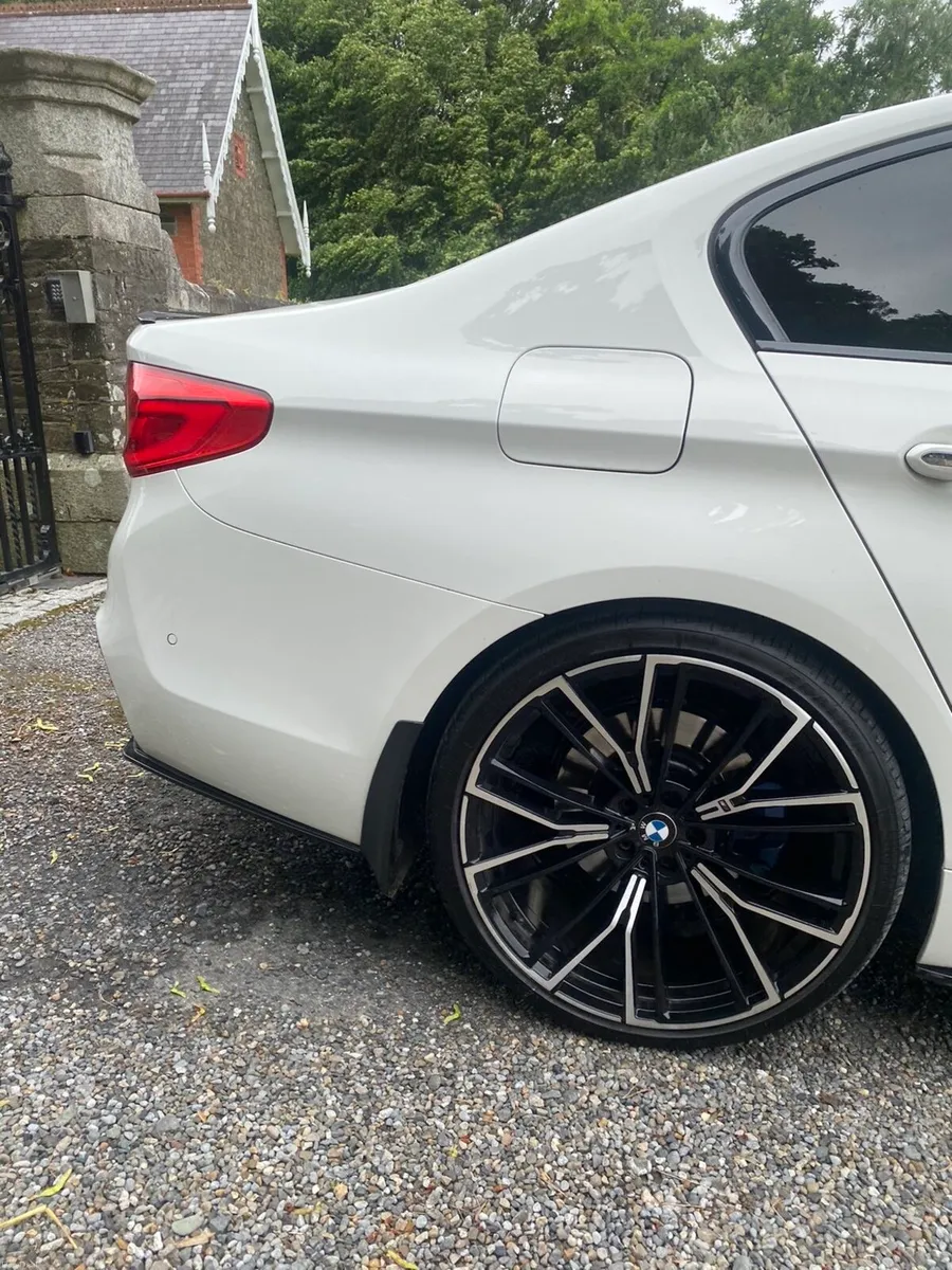BMW G30 520d - Image 2