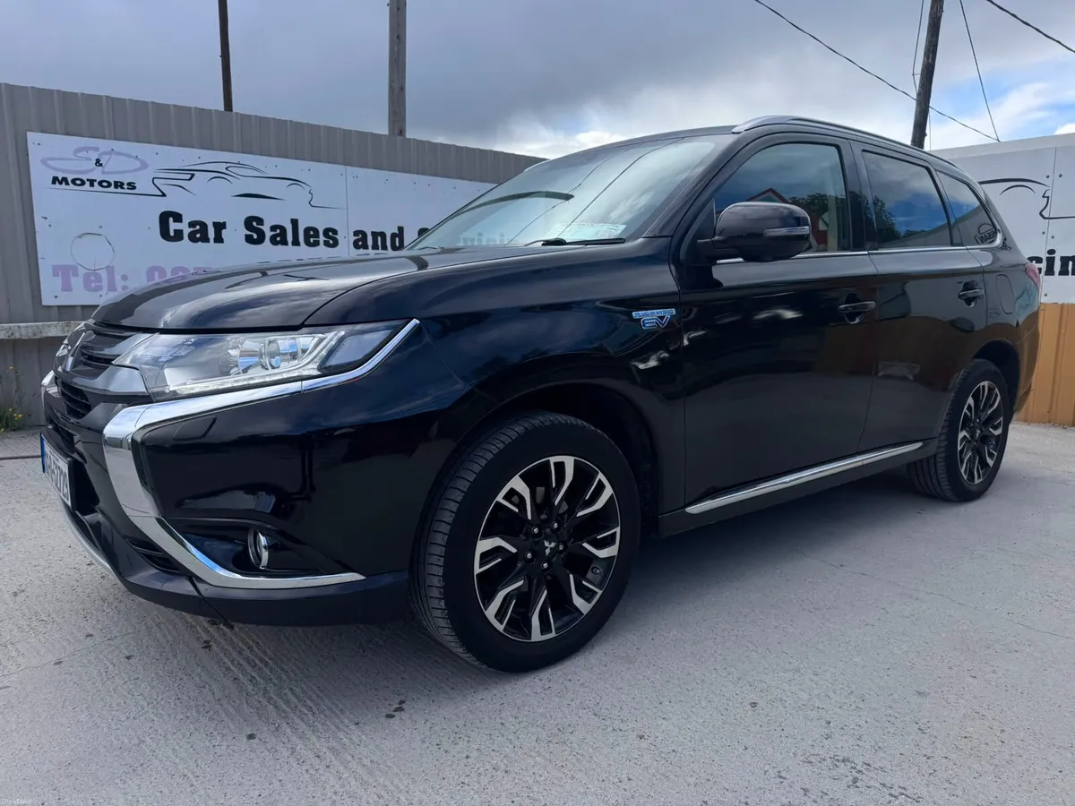161 Mitsubishi Outlander PHEV 2.0L MIVEC Hybrid - Image 1