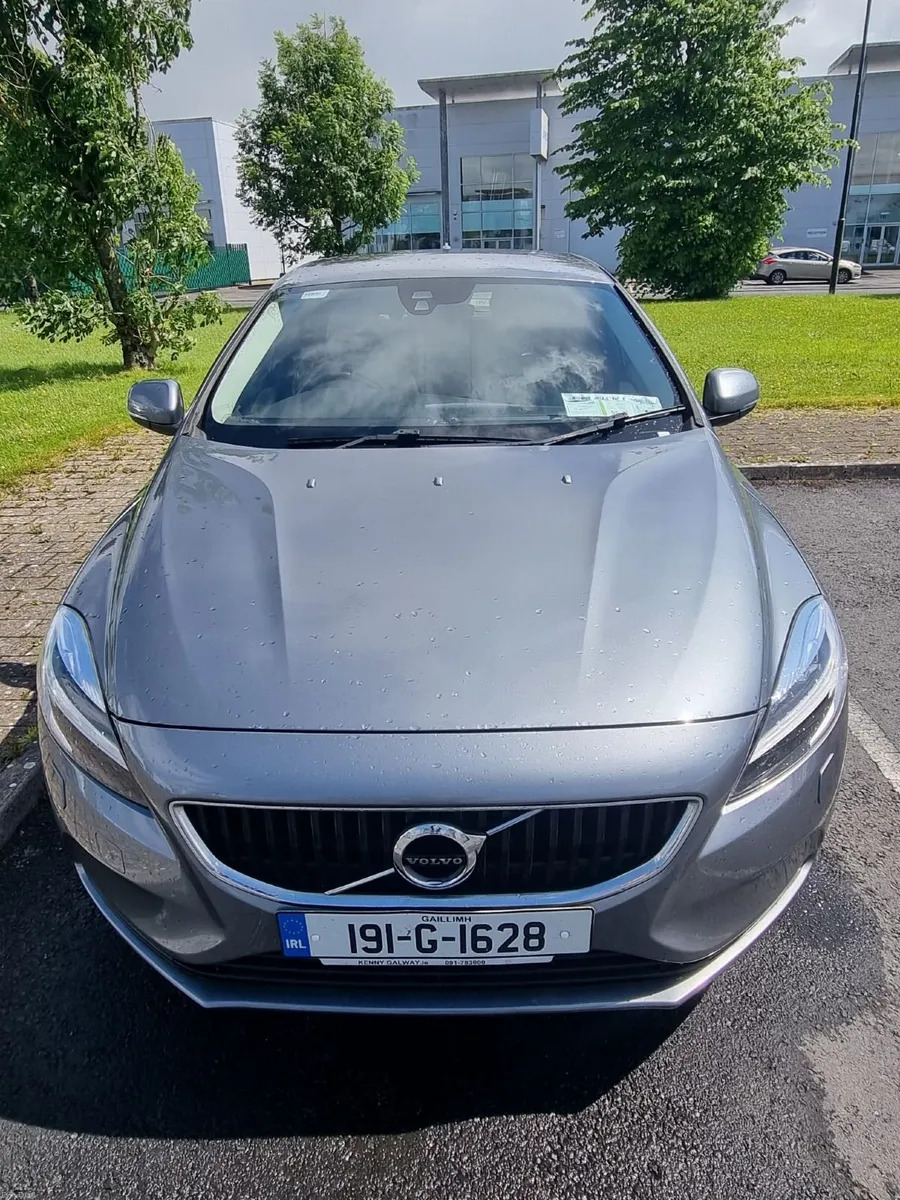 Volvo V40 2019 - Image 3