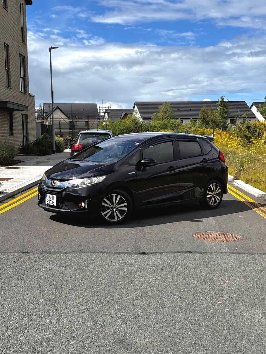 2015 HONDA FIT HYBRID AUTO - HIGH SPEC MODEL S - Image 1
