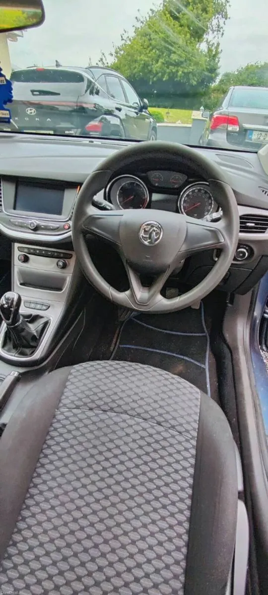 Vauxhall Astra - Image 4