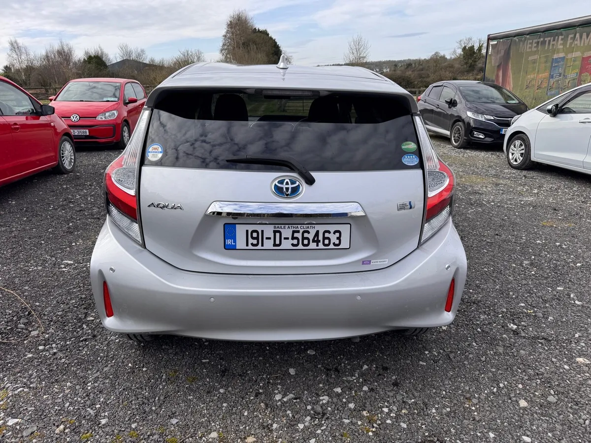 Toyota Aqua 2019 - Push start - Image 3