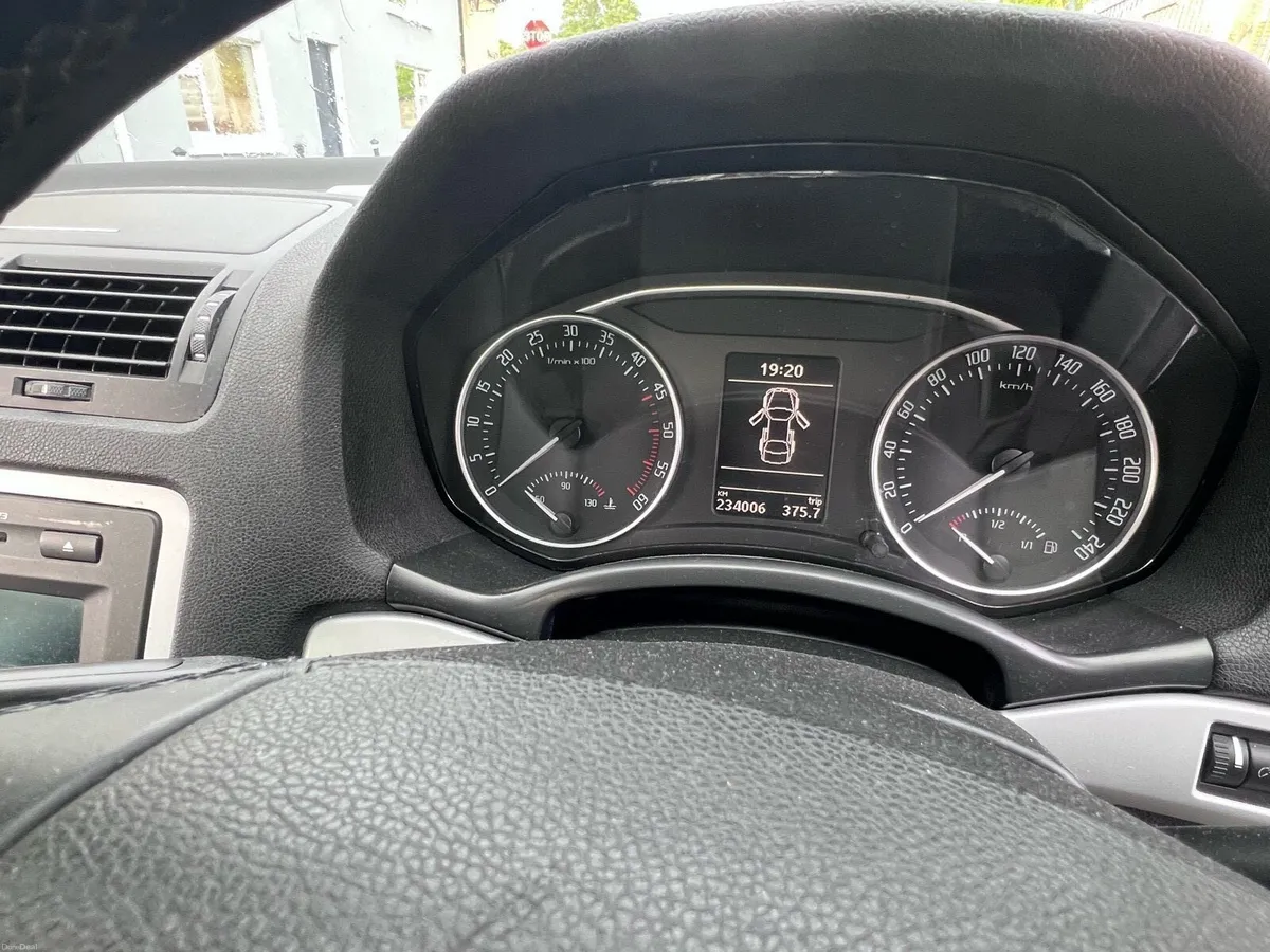 Skoda Octavia - Image 4