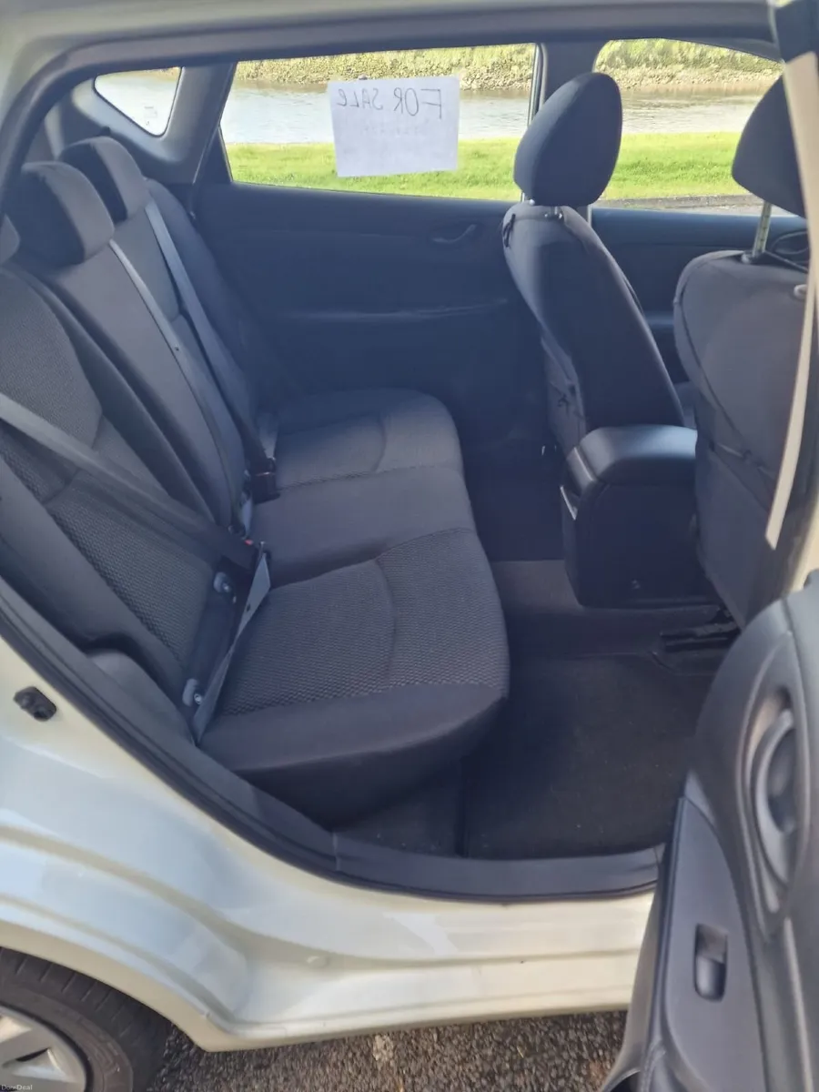 Nissan Pulsar 2016 in Clarecastle or Ennis - Image 4