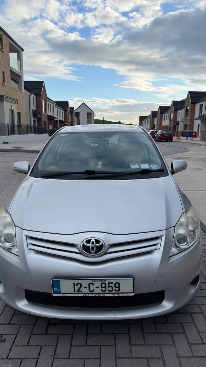 2012 Toyota Auris 1.4L - Image 2