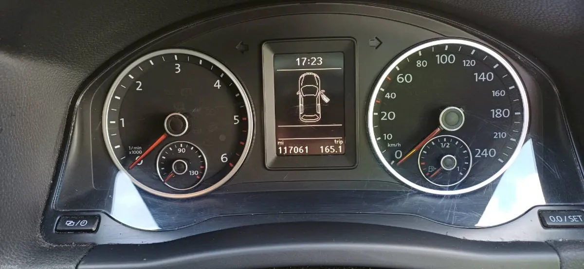 Car - Image 6