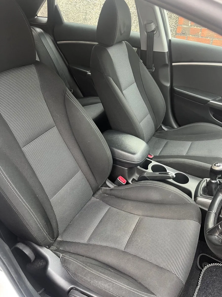 Hyundai i30 2013 - Image 4