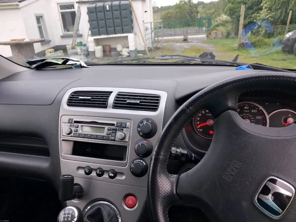 Honda civic - Image 2