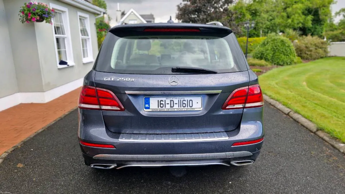 2016 Mercedes gle - Image 4