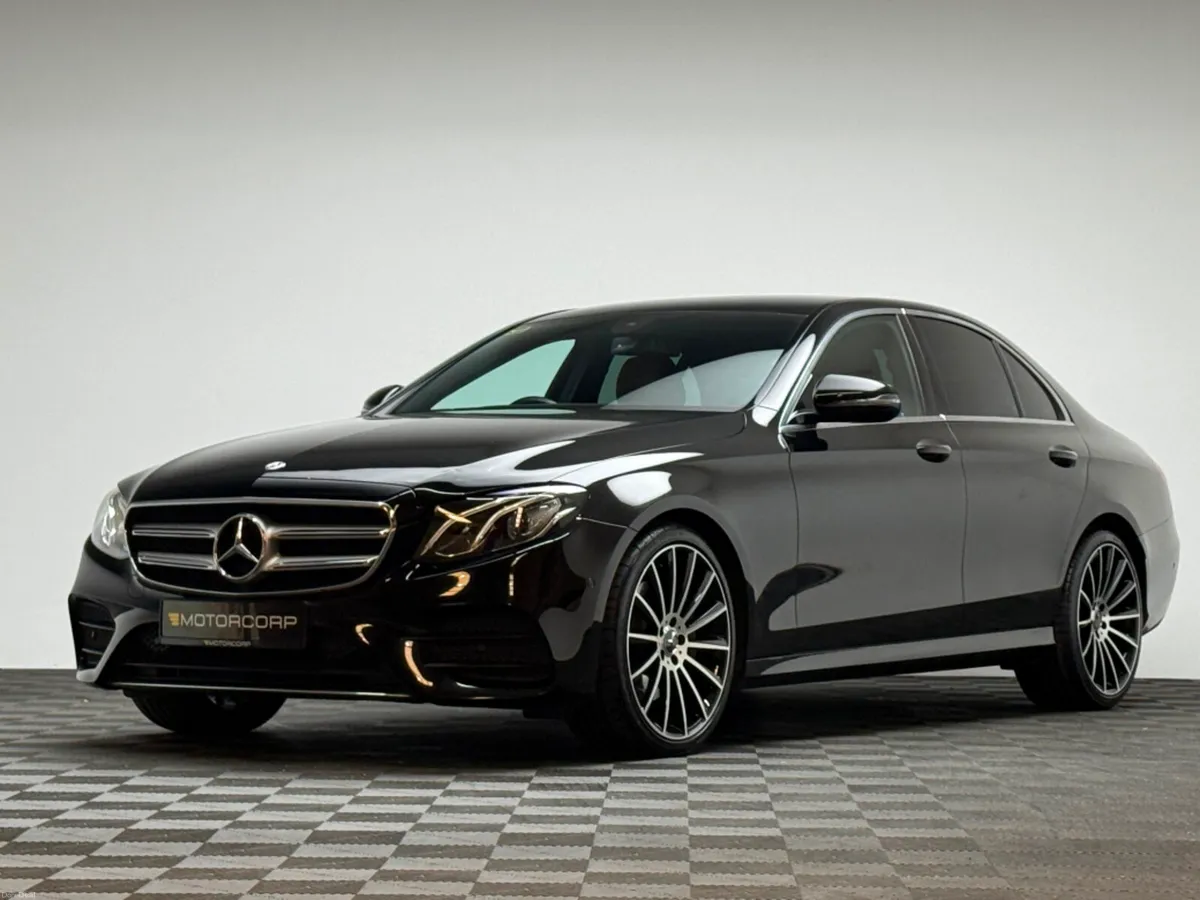 Mercedes-Benz E-Class E200D AMG LINE - Image 3