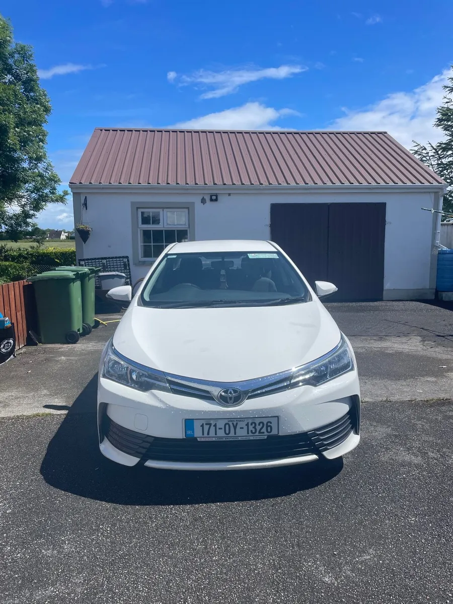 Toyota Corolla 2017 - Image 1