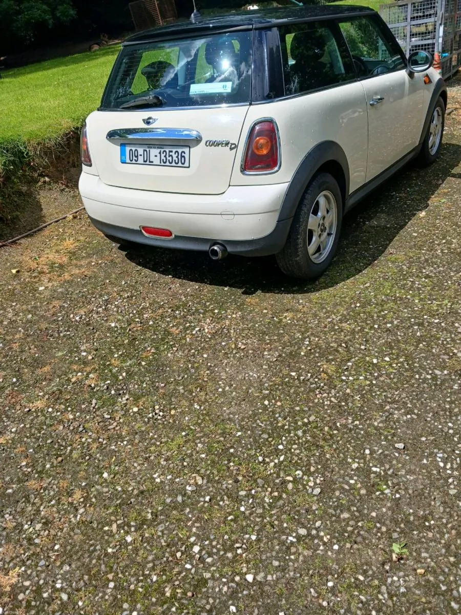 Car - Image 1