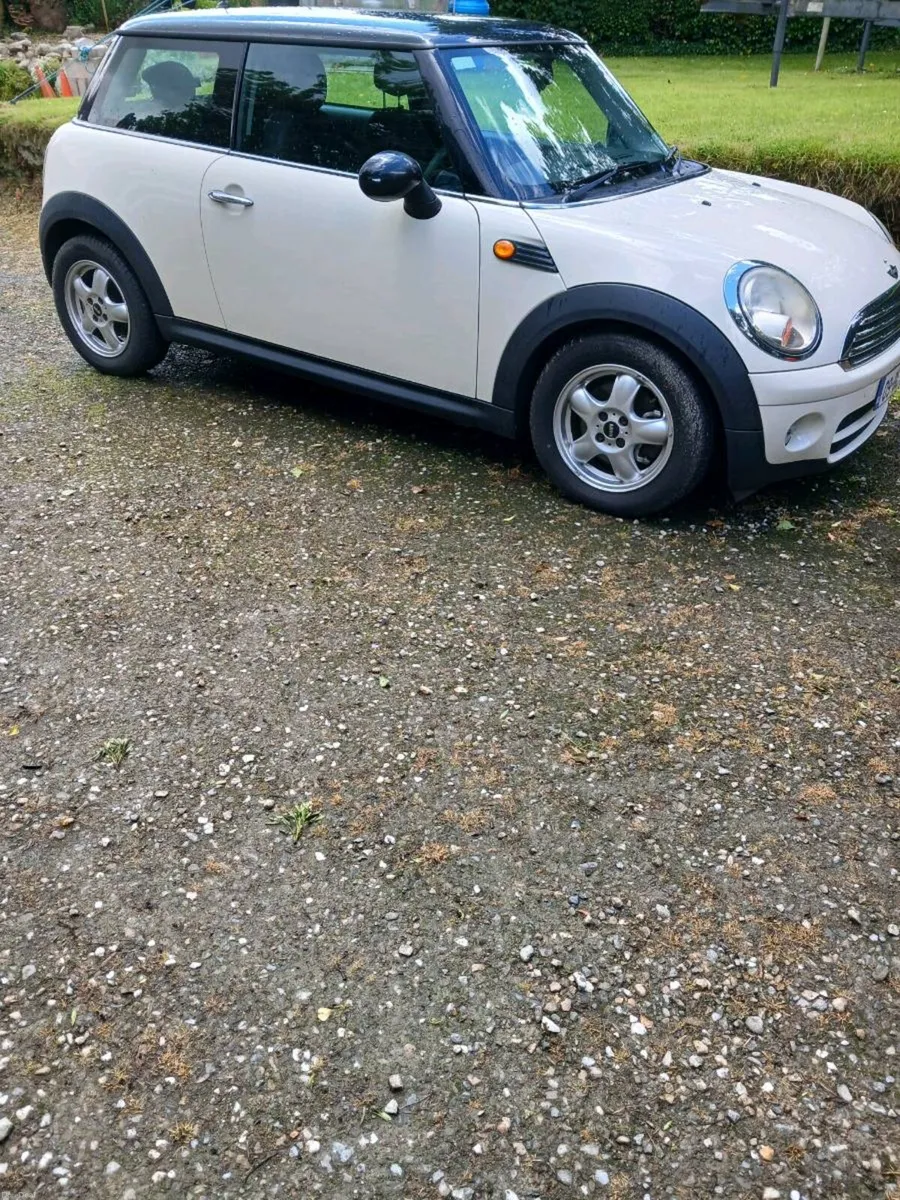 Car - Image 3