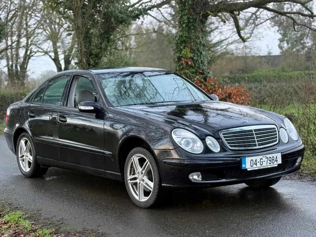 Mercedes-Benz E-Class 2004 (LOW MILEAGE) - Image 5