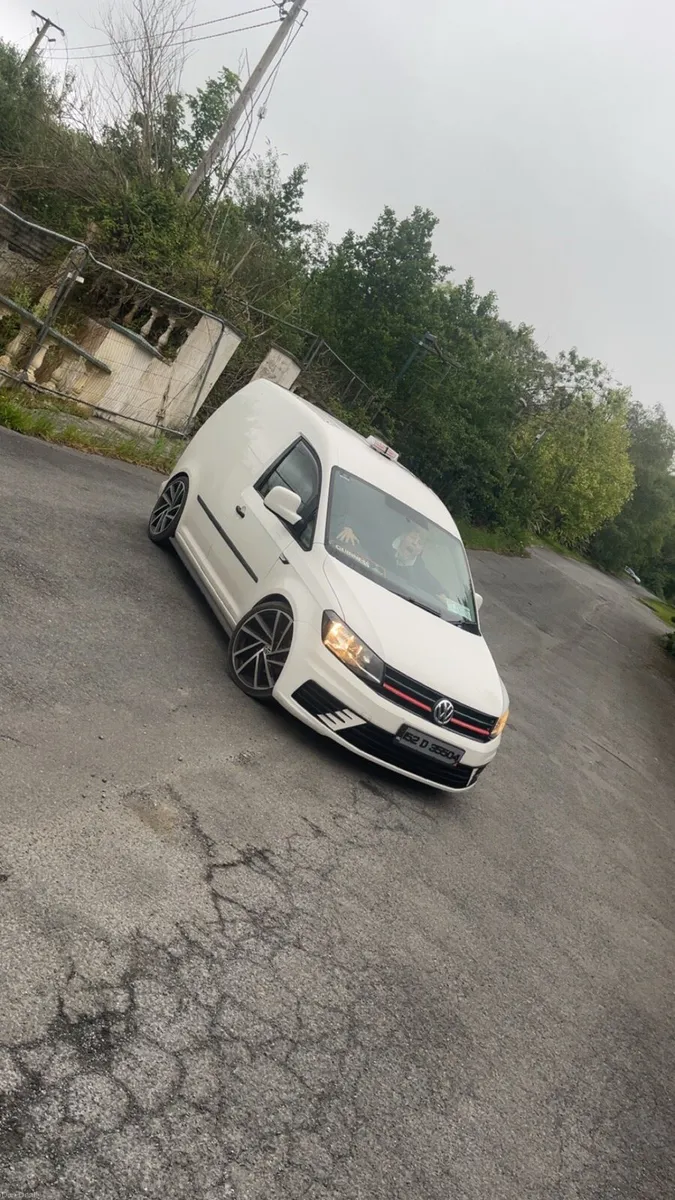 Caddy van - Image 1